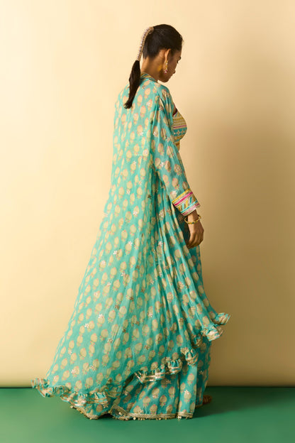 Dharika Cape Set