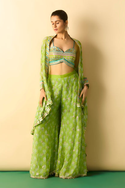 Dharika Cape Set