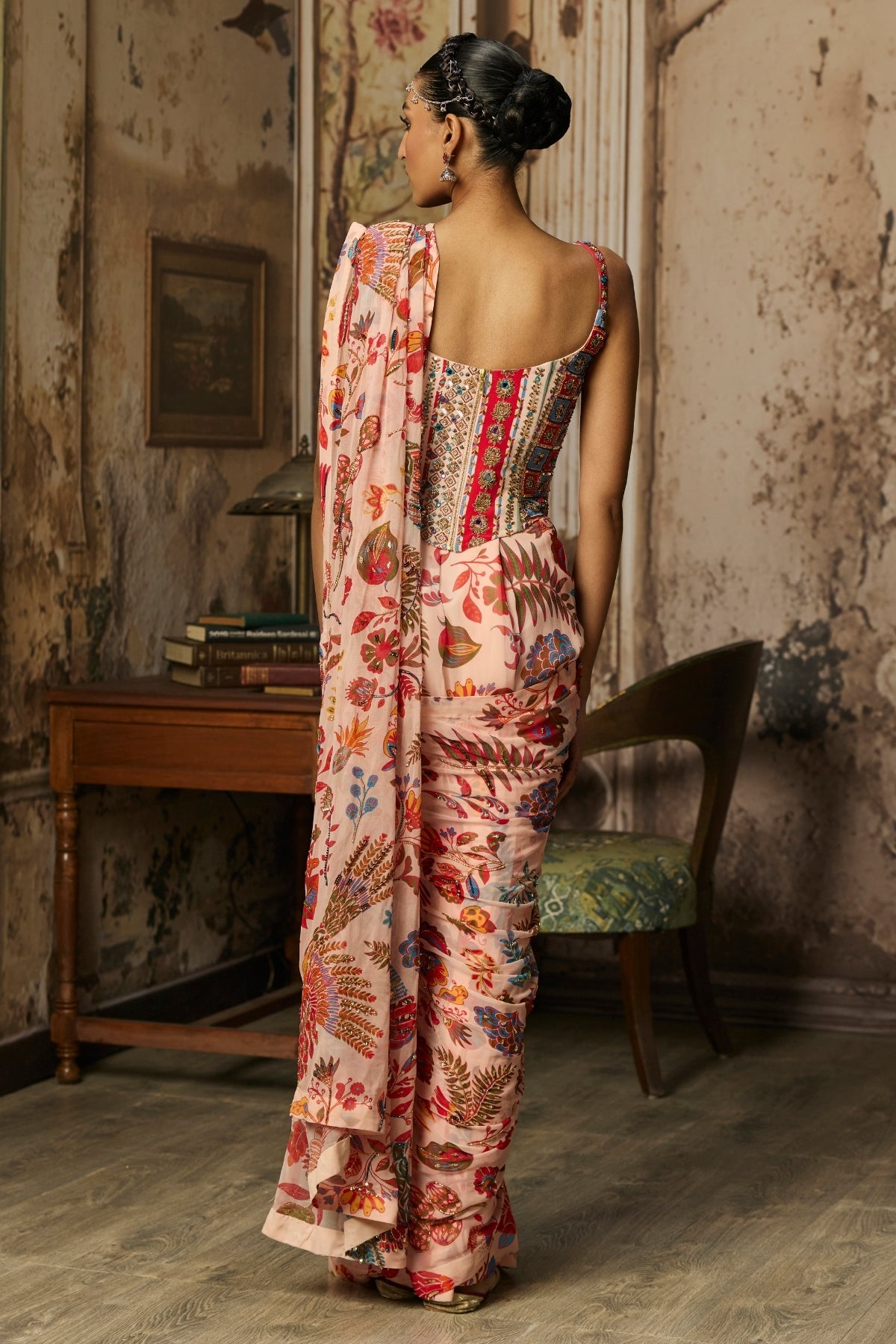 BLUSH PINK PRINTED AND HIGHLIGHTED CLASSIC SAREE SET