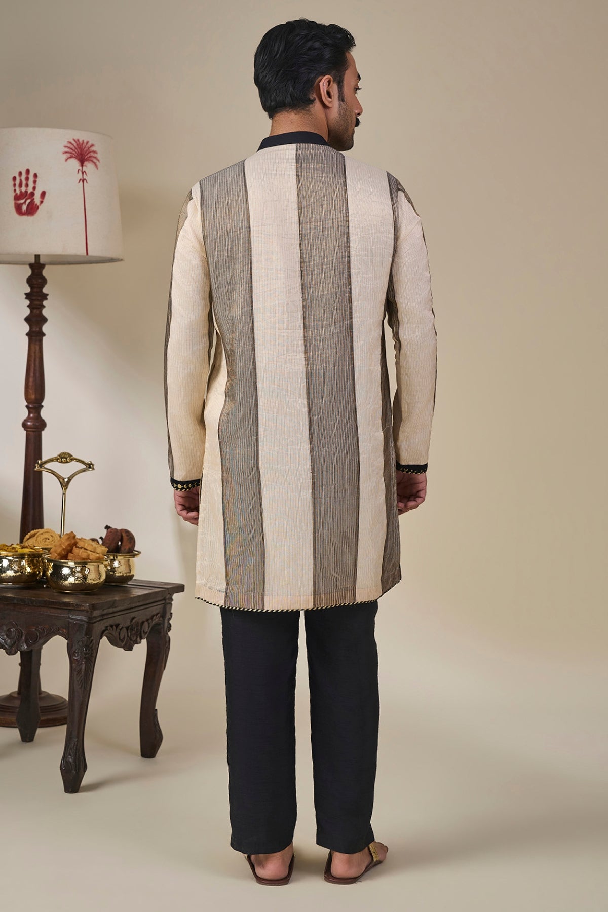 Palm Pillar Black & White Kurta