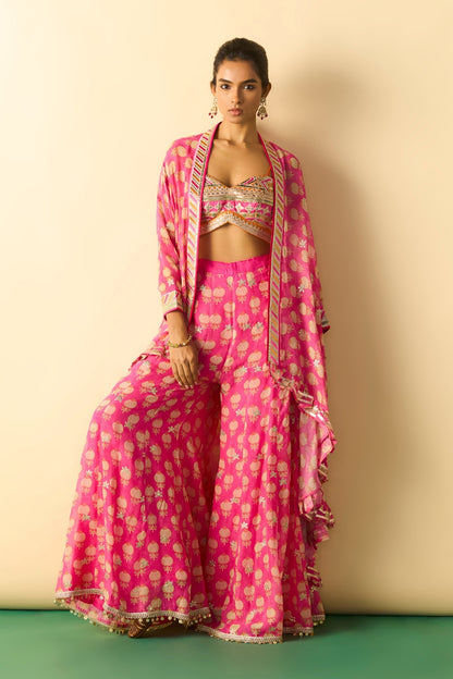 Dharika Cape Set