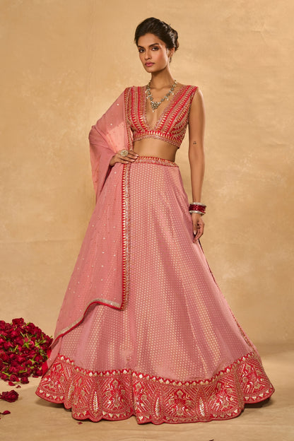 MINA DAMAN LEHENGA
