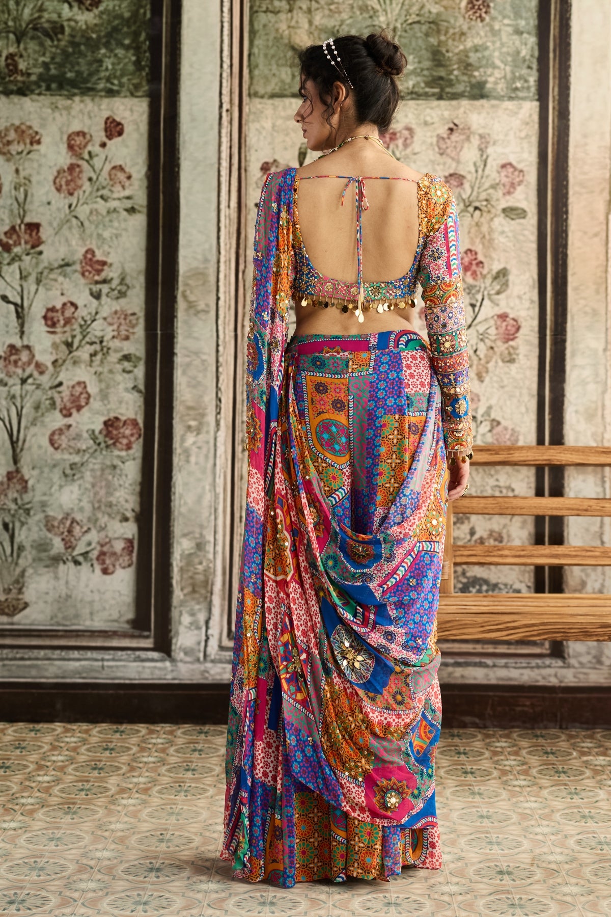 MULTI-COLOR  PRINT AND HIGHLIGHTED PLUNGE NECKLINE BLOUSE WITH SHARARA SAREE SET