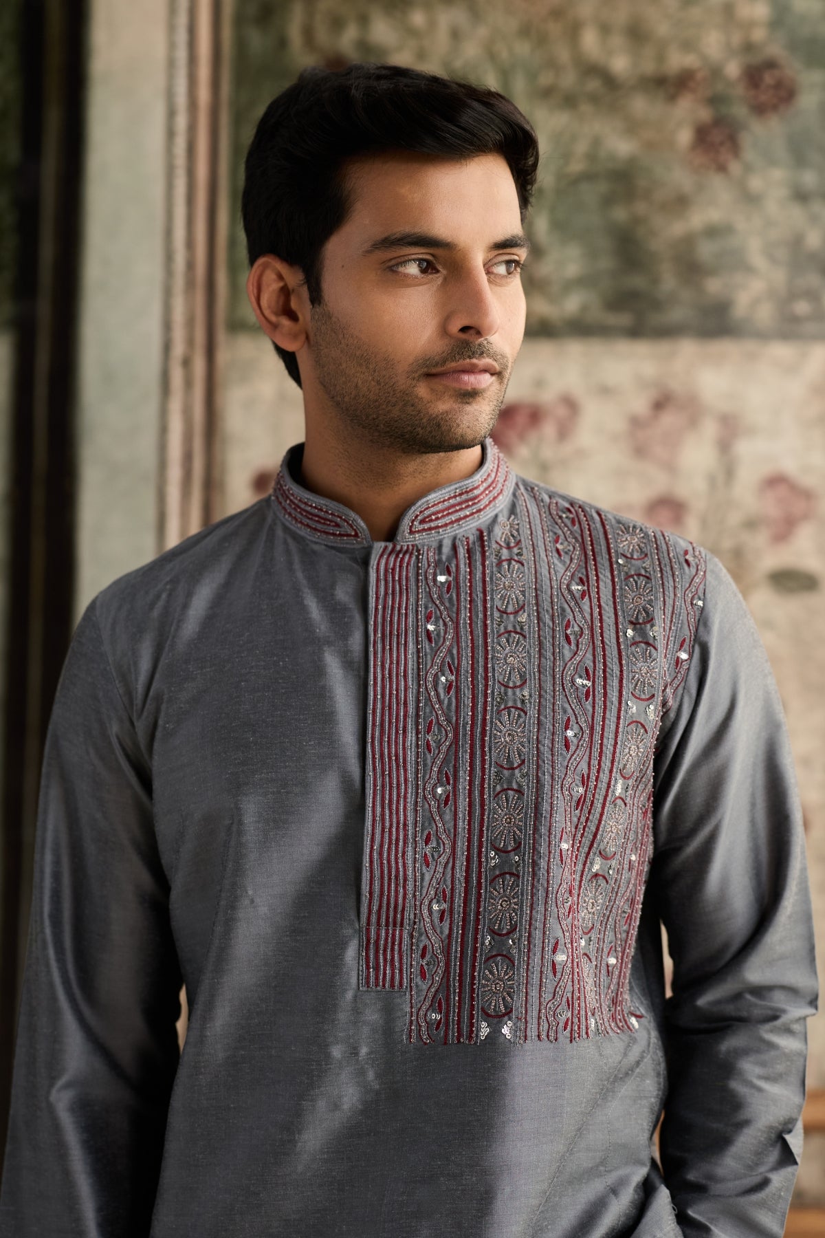 GREY EMBROIDERED KURTA & PANTS