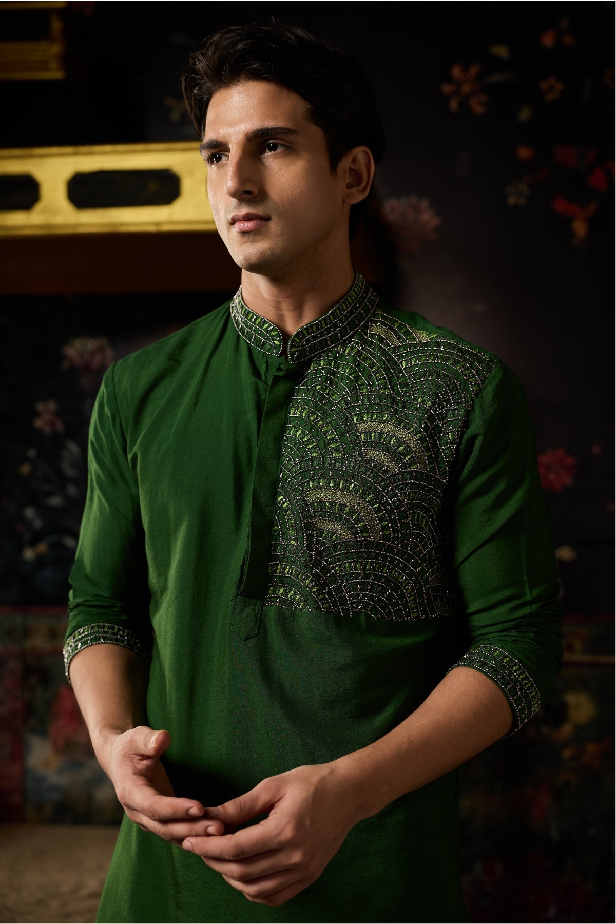 GREEN EMBROIDERED KURTA & PANTS