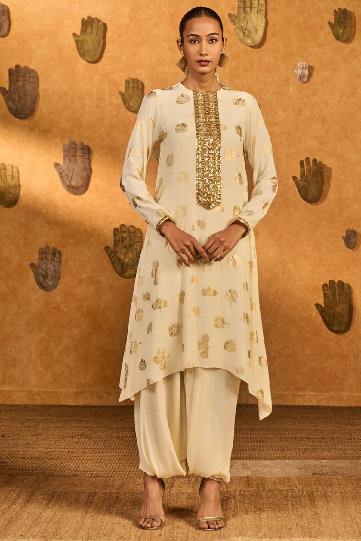 Ivory Windrose Kurta Set