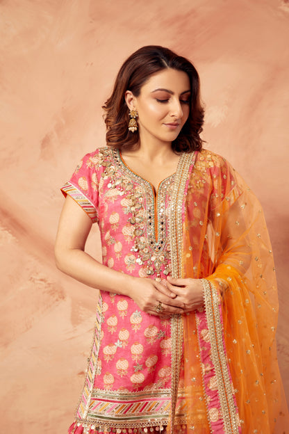 Soha Ali Khan in Sherry Sharara Set