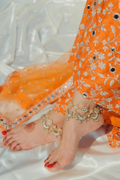 Aamna Sharif in Aadhira Sharara Set