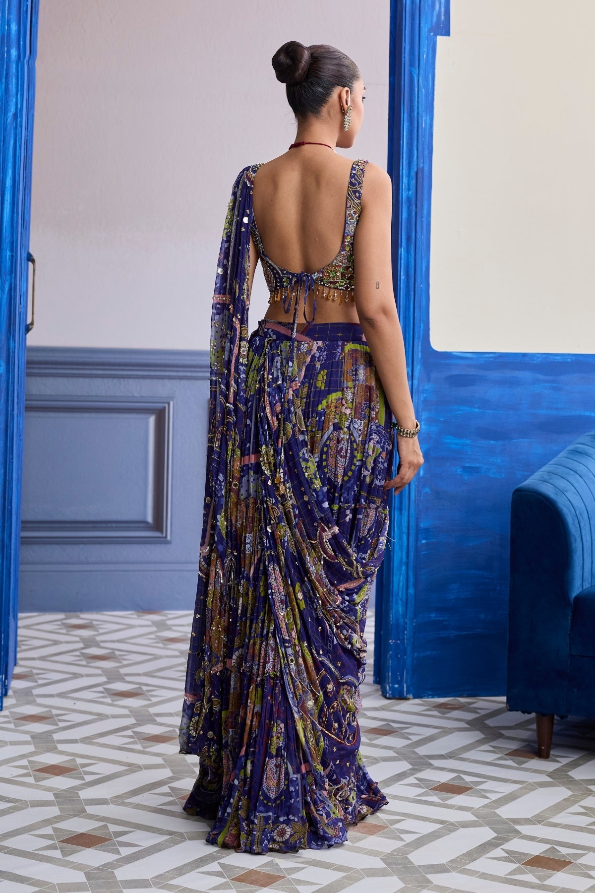 VIOLET MOSAIC BLOUSE WITH DRAPE TIERED SKIRT SAREE SET