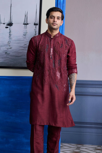 MAROON ABSTRACT EMBROIDERED KURTA PAIRED WITH PANTS