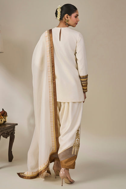 Ivory Heirloom Muse Kurta Set