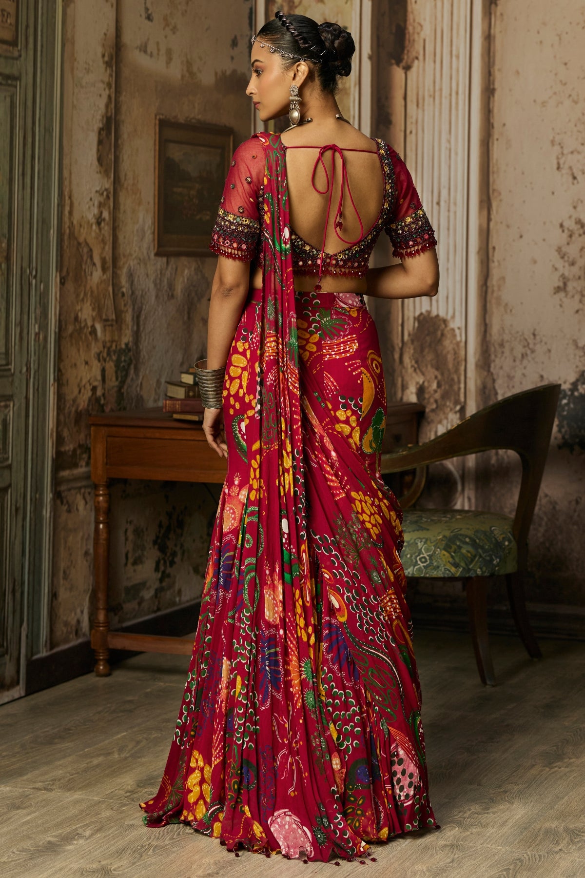 DEEP RED EMBROIDERED BLOUSE WITH MERMAID SKIRT SAREE SET