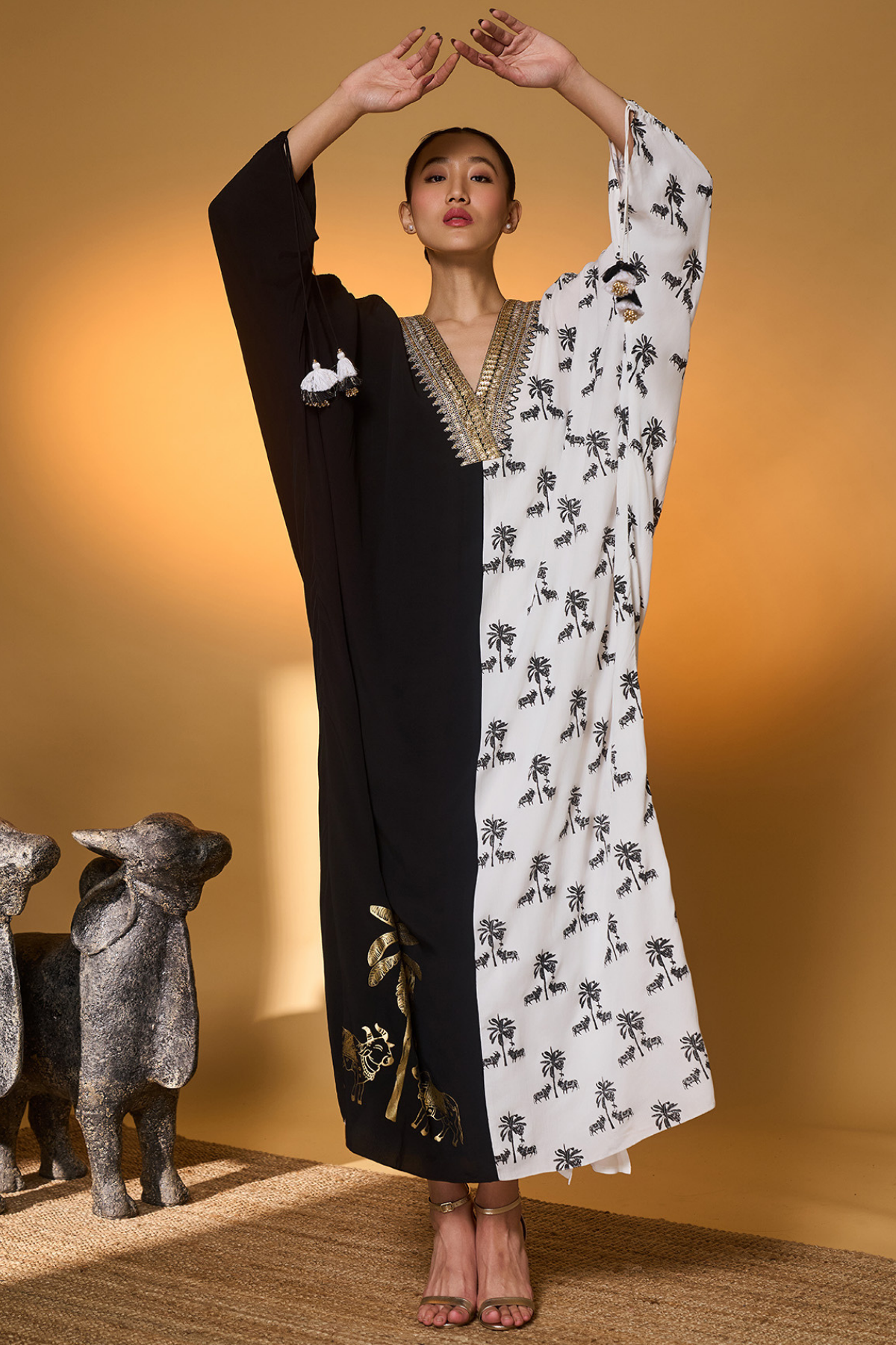 Black & White Tropical Nandi Kaftan