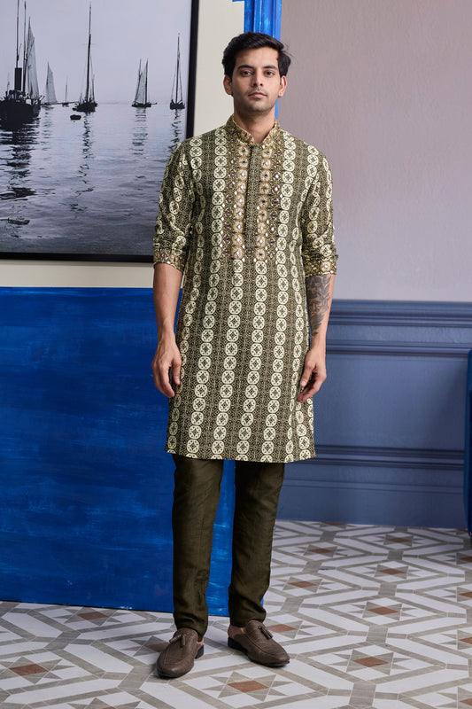 OLIVE BUTTA HIGHLIGHTED KURTA WITH SOLID PANTS