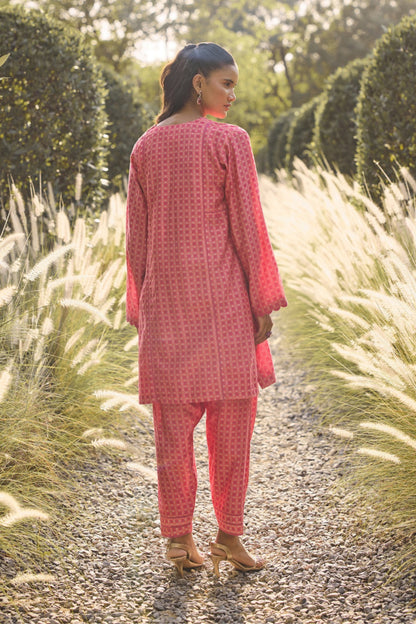 FUSCHIA GEOMETRIC PRINT