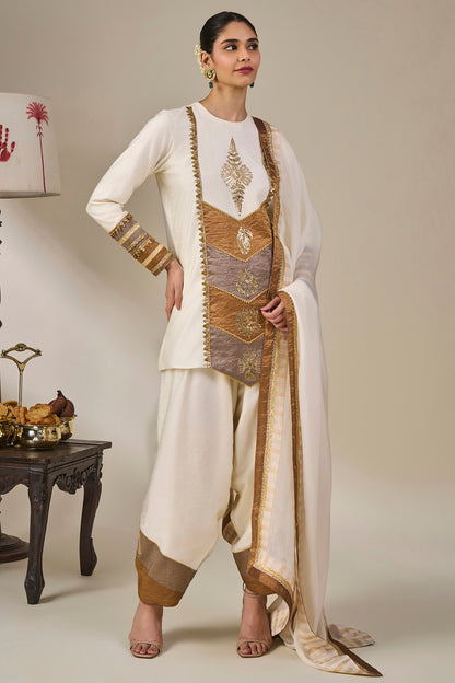 Ivory Heirloom Muse Kurta Set