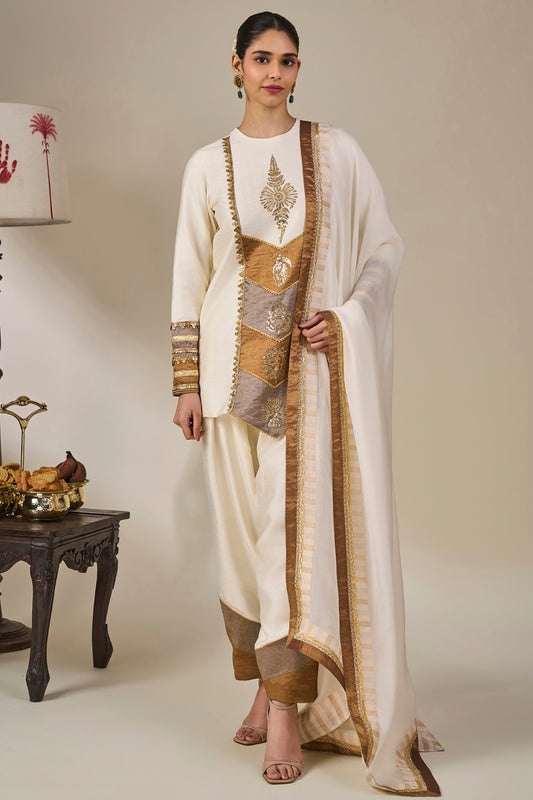 Ivory Heirloom Muse Kurta Set