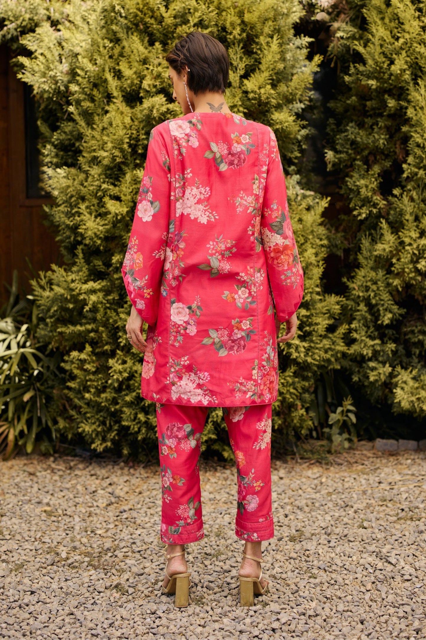 FUSCHIA FLORAL PRINT