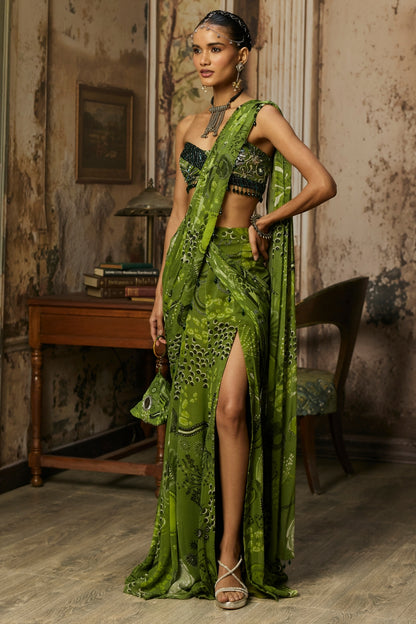 PEAR GREEN PRINTED AND HIGHLIGHTED PRE-DRAPED SLIT SKIRT SAREE SET