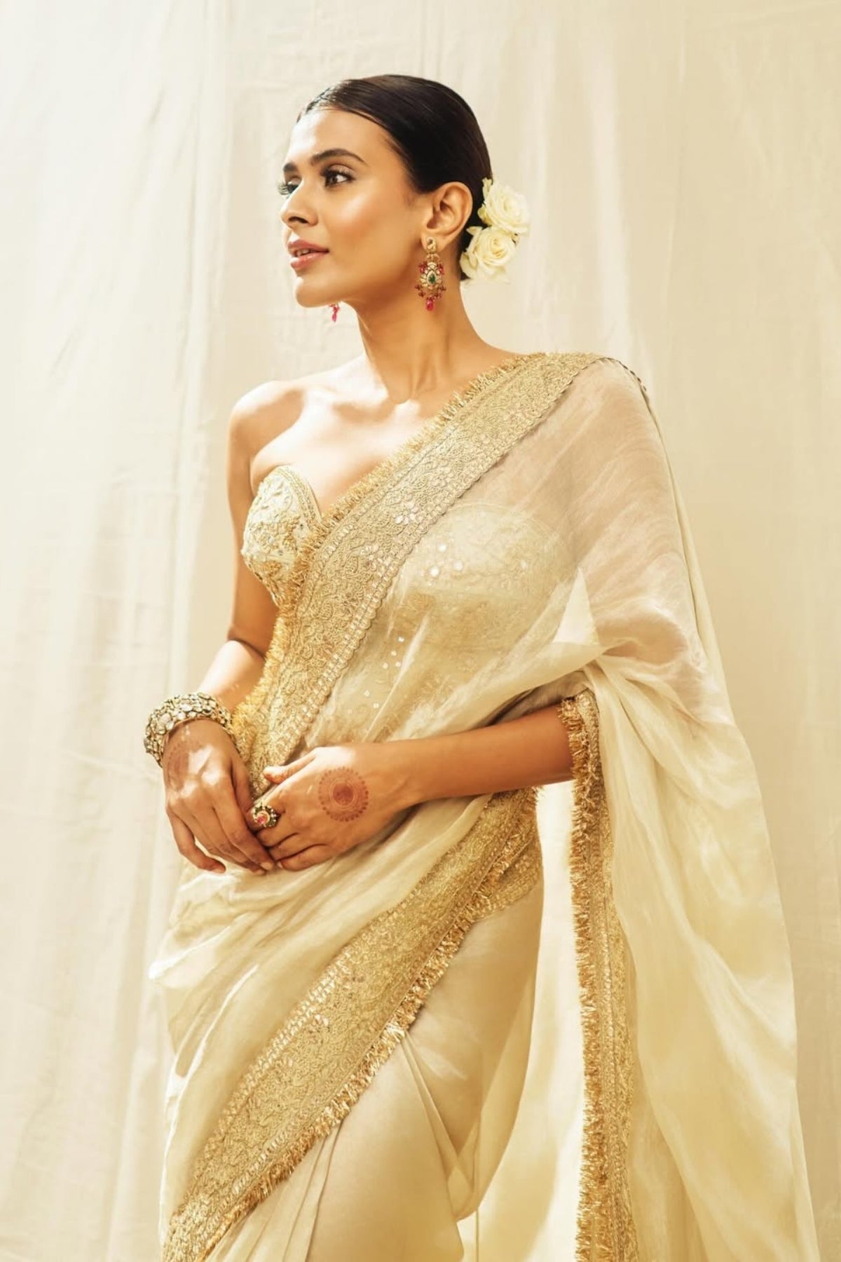 Hebah Patel in Zoya saree Set