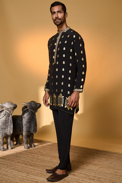Black Turtle Tale Kurta Set