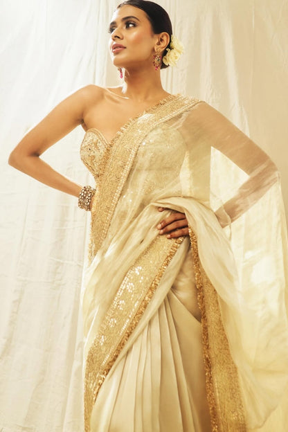 Hebah Patel in Zoya saree Set