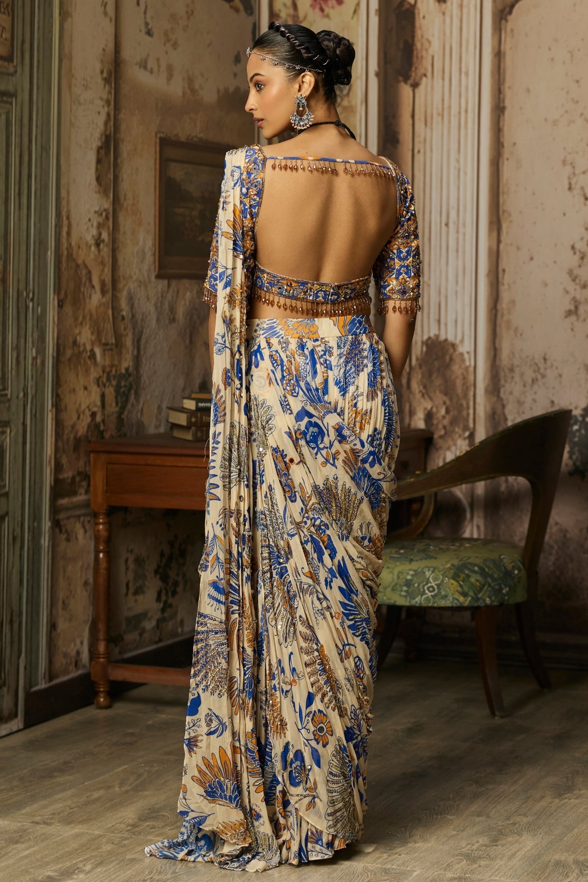 IVORY PRINTED AND HIGHLIGHTED SHARARA PANTS SAREE SET