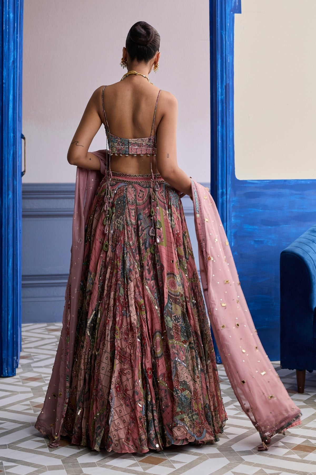 DUSK PINK HIGHLIGHTED BLOUSE WITH LEHENGA & EMBROIDERED DUPATTA SET