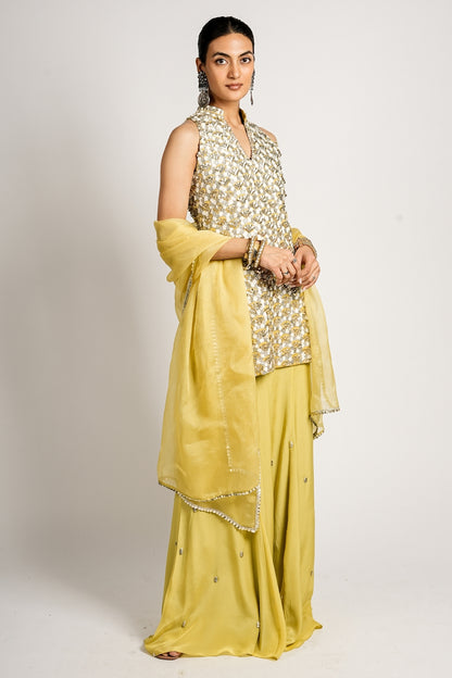 Iraya Embellished Kurta With Pants and Dupatta