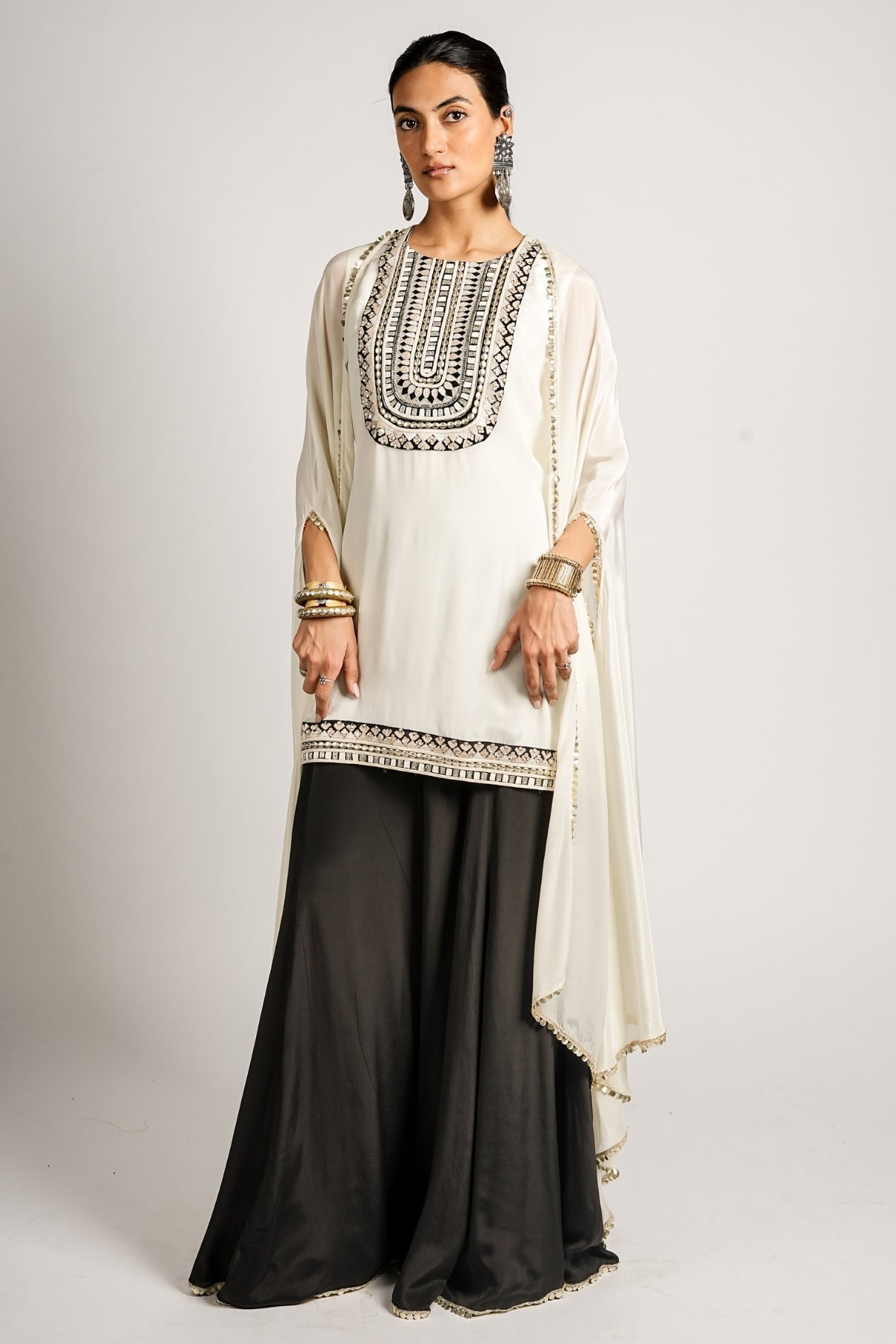 Zehna Embellished Yoke Kurta With Pants and Cape