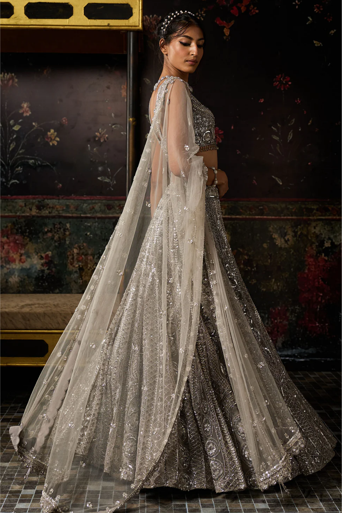 GREY GUNMETAL EMBELLISHED ARC CIRCLE LEHENGA SET