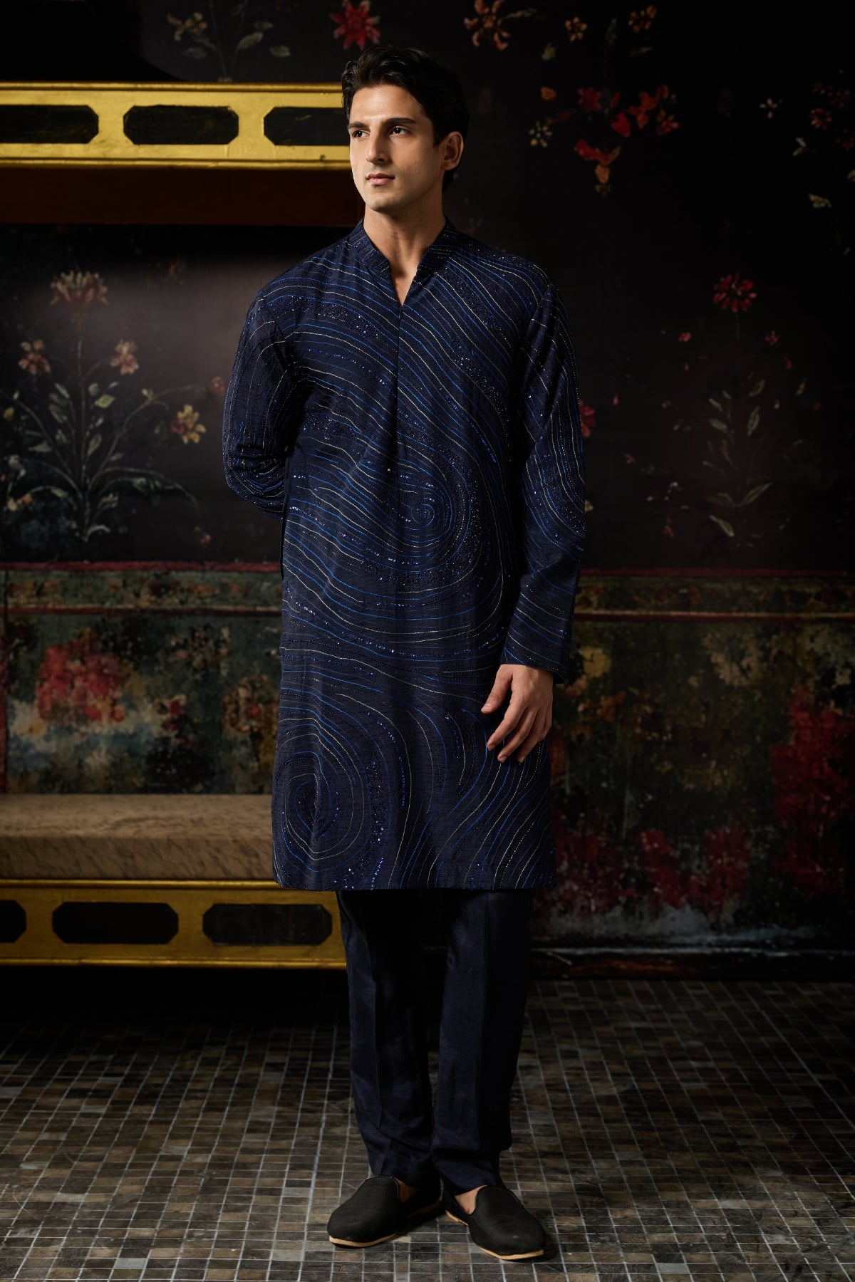 BLUE EMBROIDERED KURTA WITH PANTS