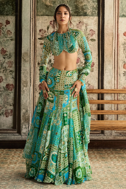 AQUA PRINT AND HIGHLIGHTED RUCHED BLOUSE MERMAID SKIRT SET