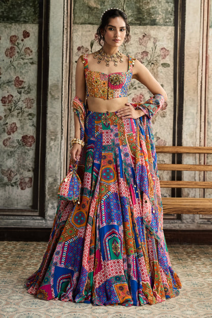 MULTI-COLOR  PRINT AND HIGHLIGHTED CRISS-CROSS BACK BLOUSE WITH GODET SKIRT SET