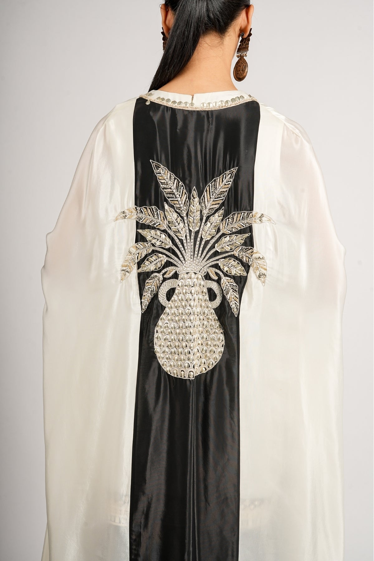 Zehna Embellished Yoke Kurta With Pants and Cape