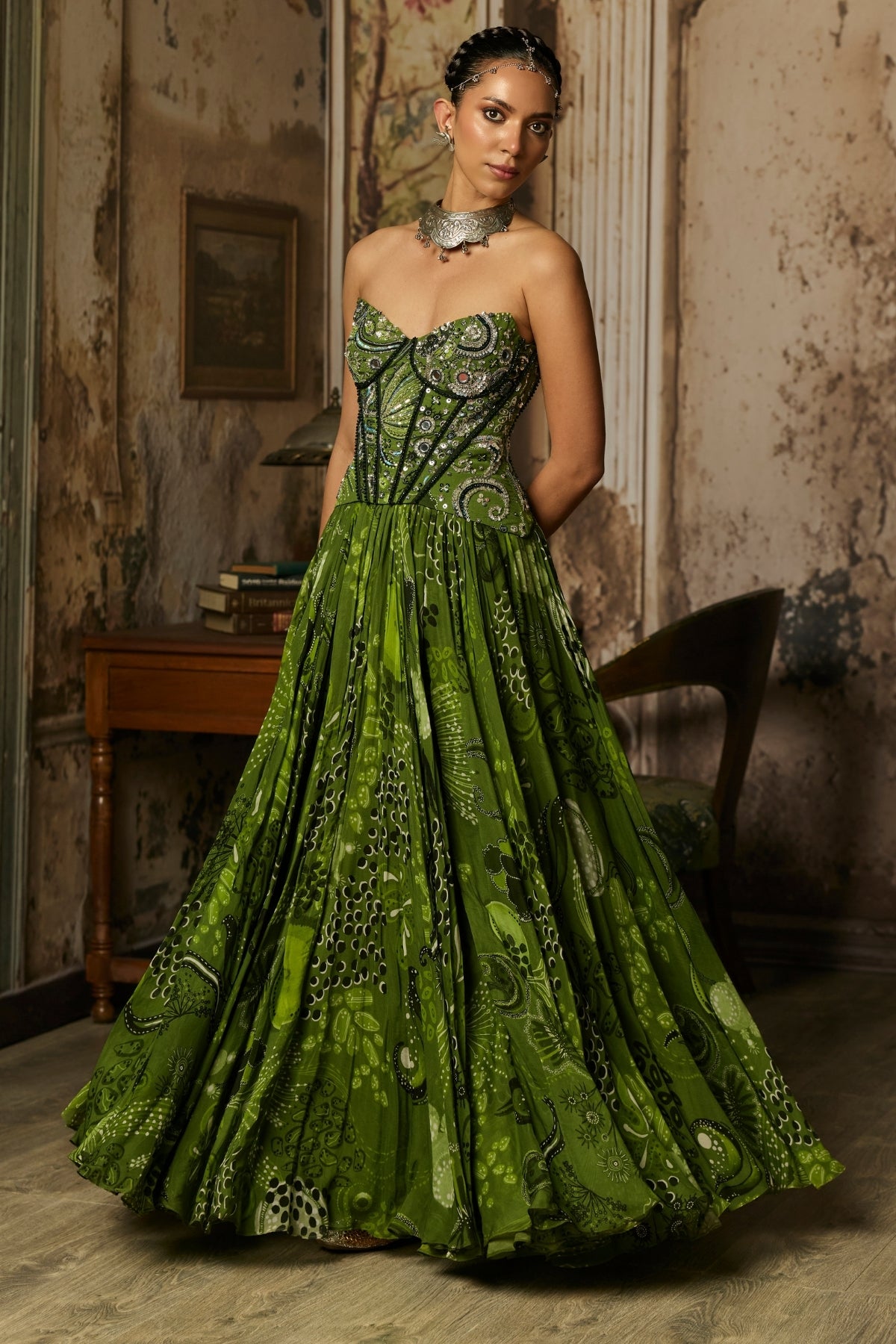 PEAR GREEN PRINT AND HIGHLIGHTED CORSET GOWN