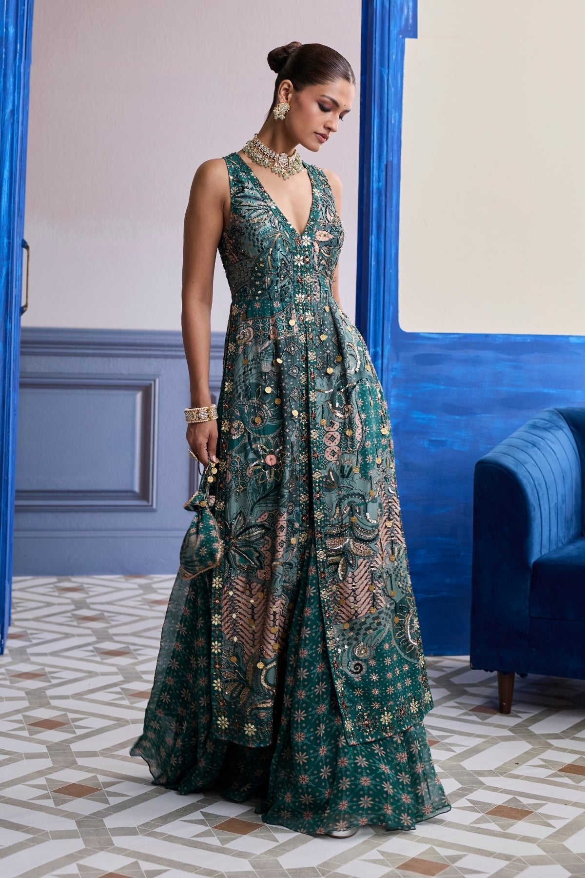 TEAL FLORAL V-NECK STRUCTURED KURTI WITH FLARED PANTS SET