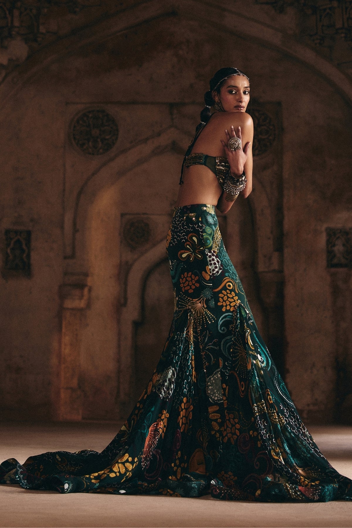 DARK GREEN EMBROIDERED BLOUSE AND FISHTAIL SKIRT SET