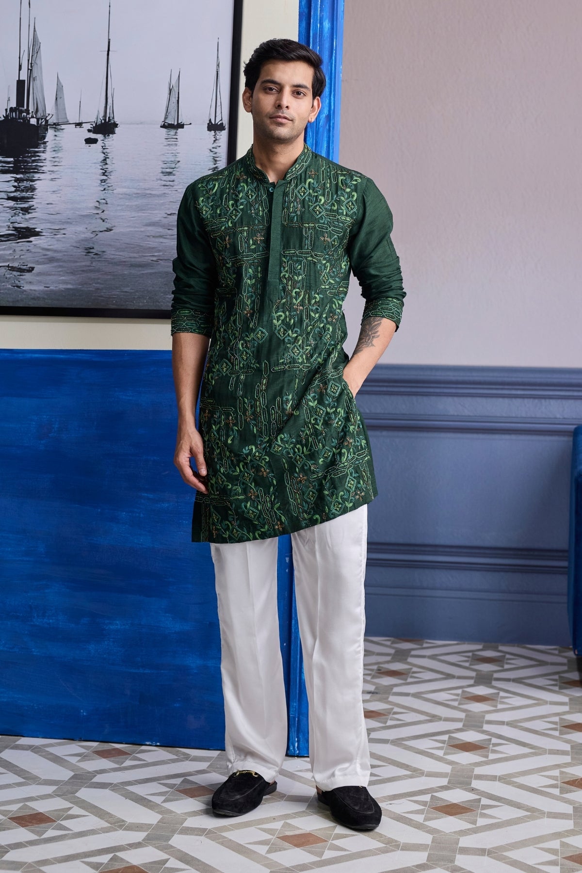 BOTTLE GREEN THREAD WORK EMBROIDERED KURTA WITH IVORY PANTS