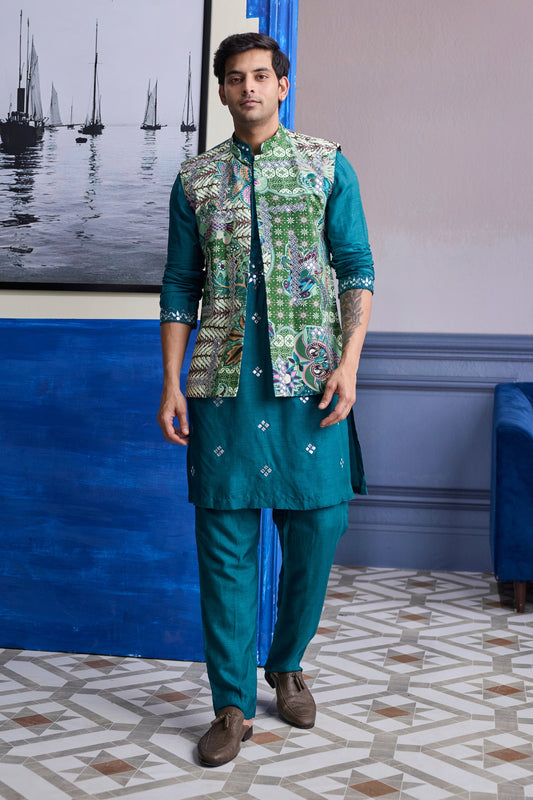 TEAL GREEN EMBROIDERED KURTA WITH PRINT HIGHLIGHTED BUNDI JACKET PAIRED WITH SOLID PANTS