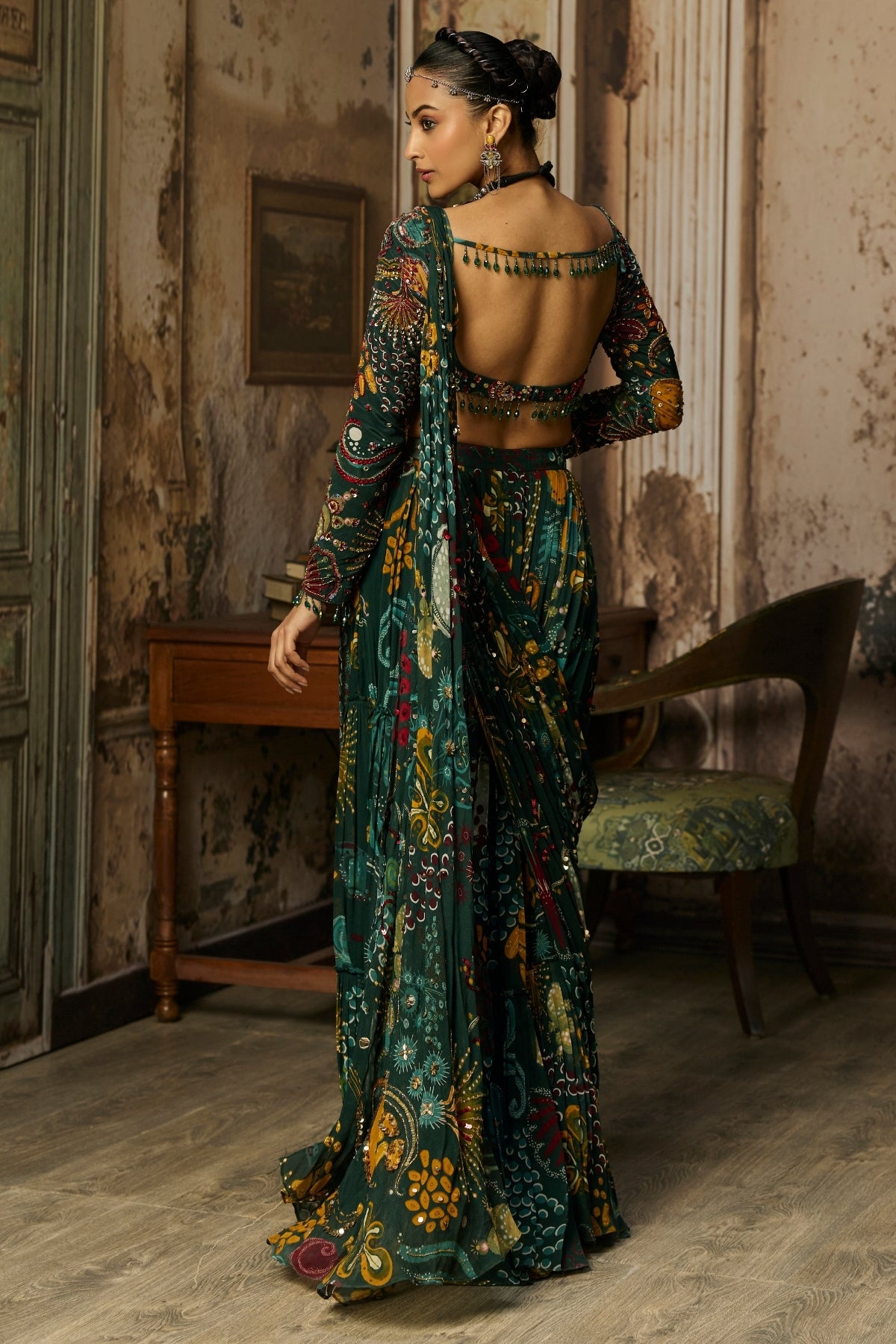 DARK GREEN PRINTED AND HIGHLIGHTED TIERED SKIRT SAREE SET