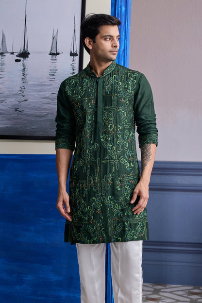 BOTTLE GREEN THREAD WORK EMBROIDERED KURTA WITH IVORY PANTS