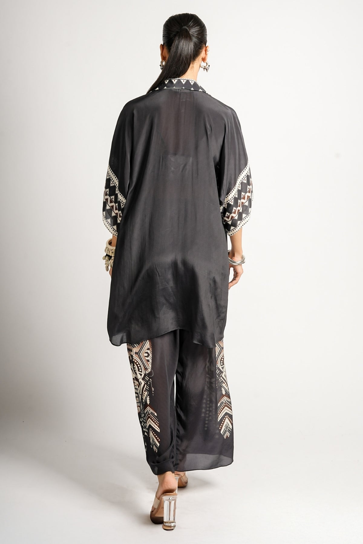 Kuro Mask Co-ord Set With Printed Bustier