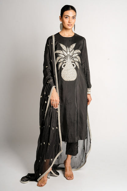 Raza Kurta Set