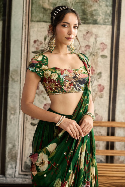 GREEN FLORAL PRINT AND HIGHLIGHTED SKIRT SAREE SET