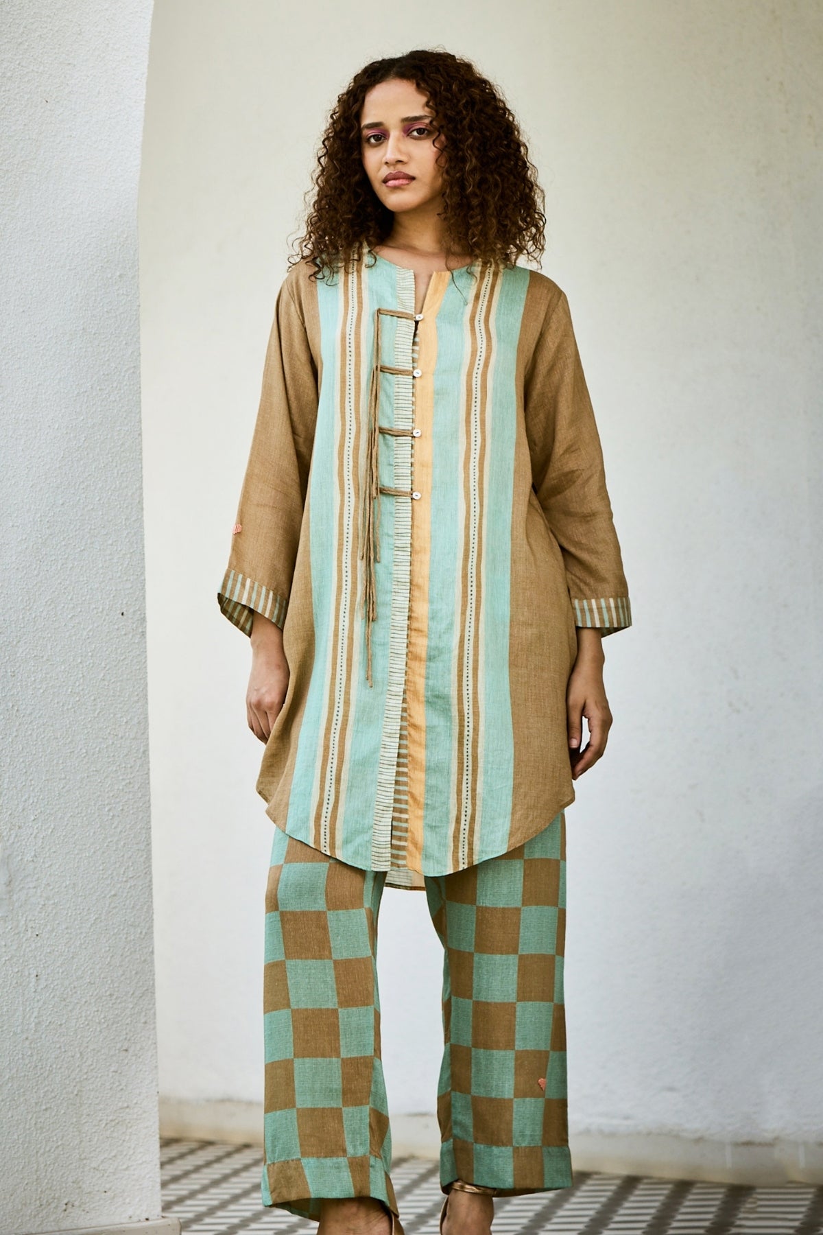 Linen Kurta Set With Checked Pants