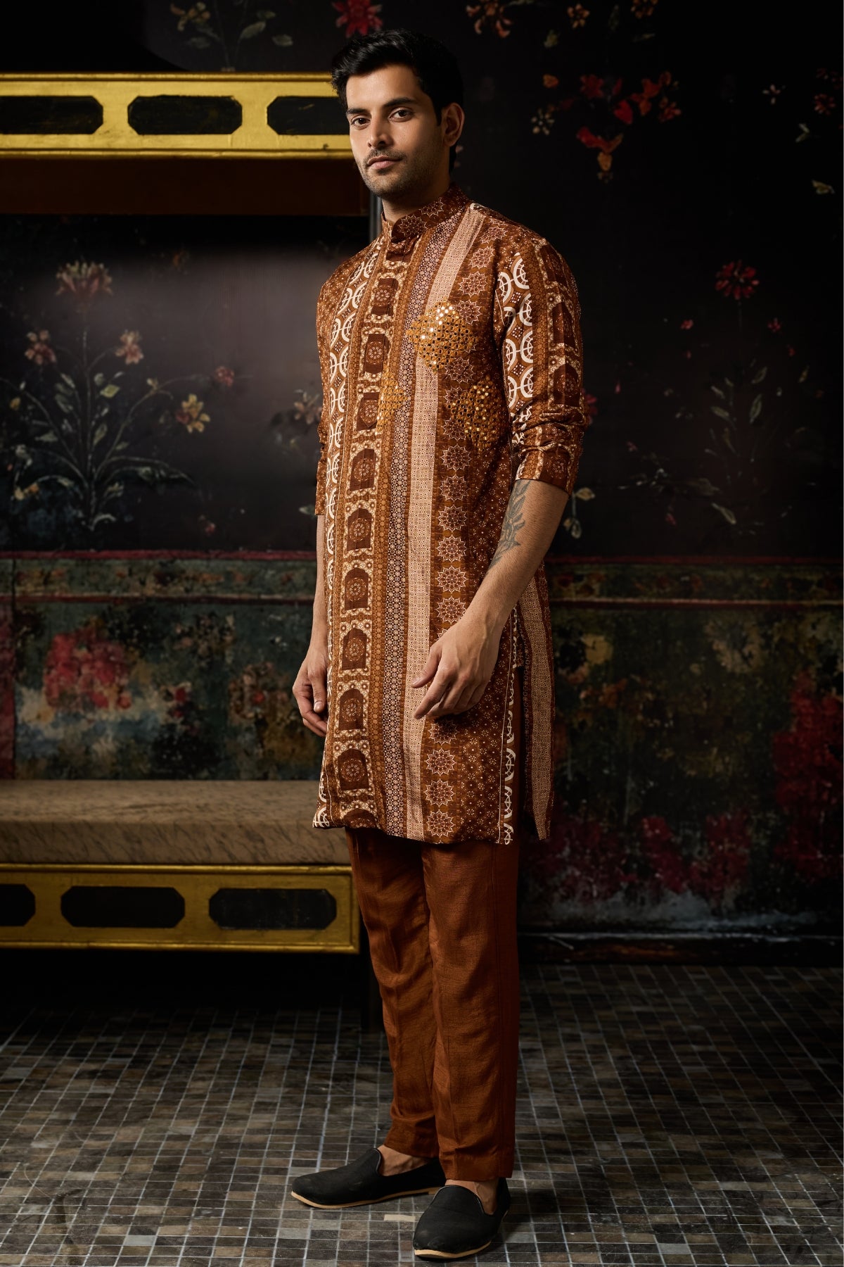 CARAMEL PRINT & HIGHLIGHTED KURTA & PANTS