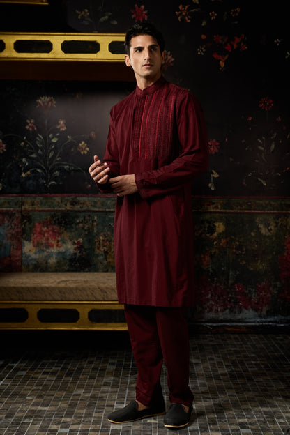 MAROON EMBROIDERED KURTA & PANTS
