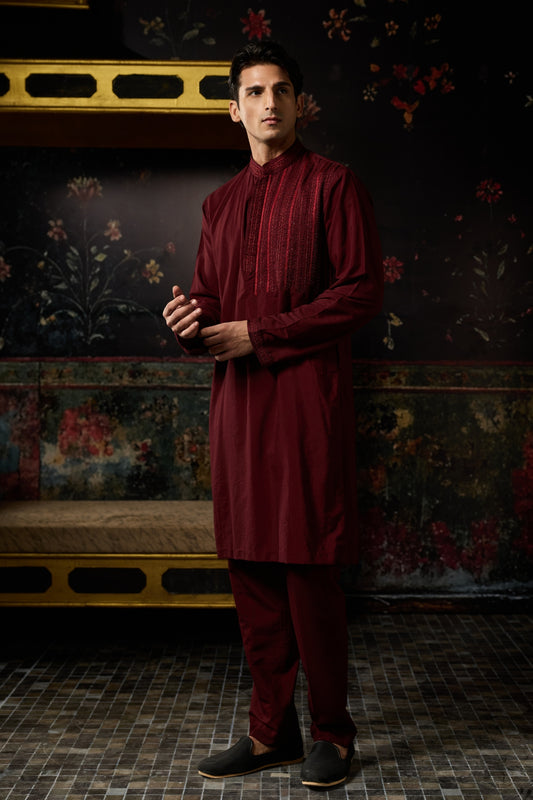 MAROON EMBROIDERED KURTA & PANTS