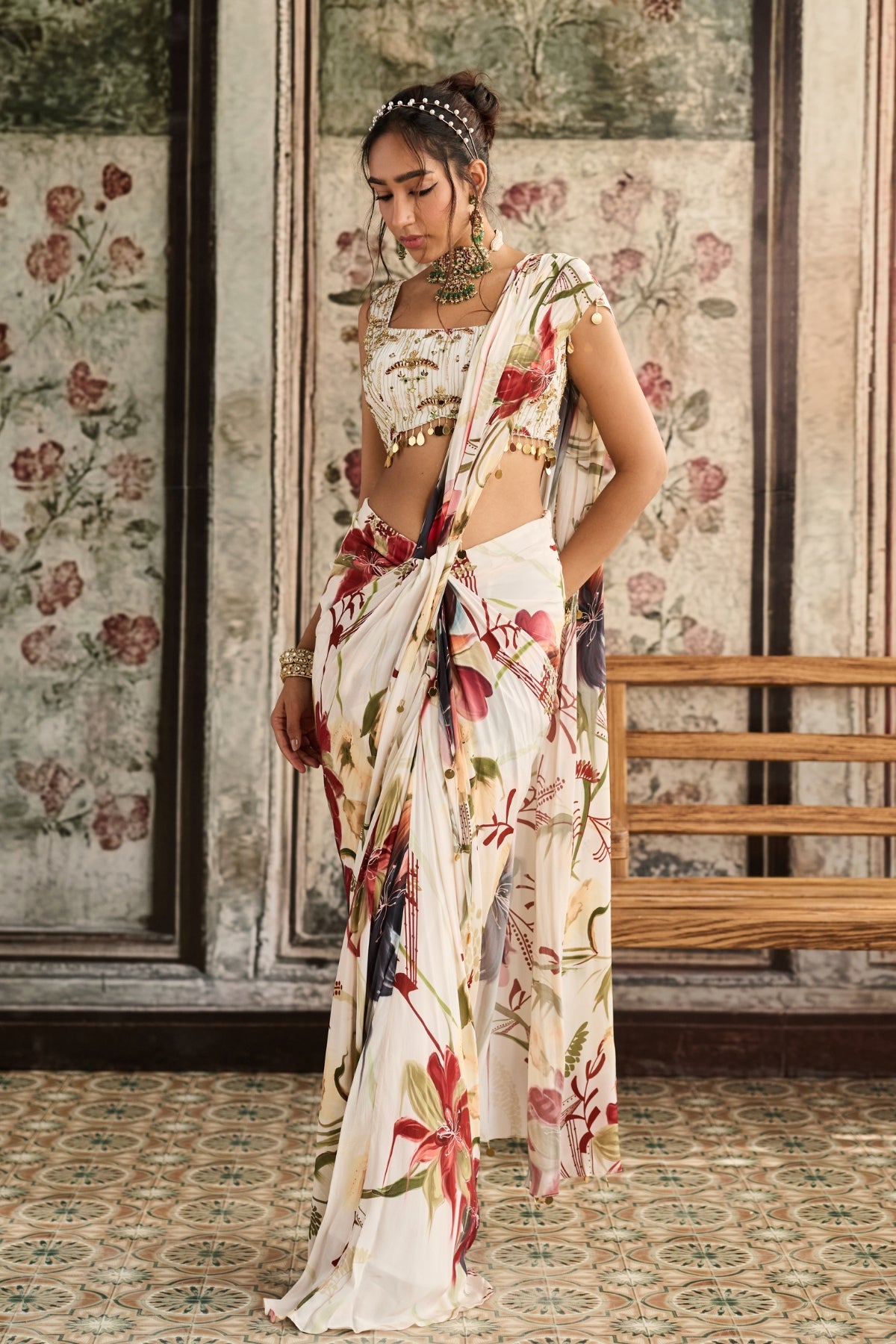 IVORY FLORAL PRINTED SKIRT SAREE SET